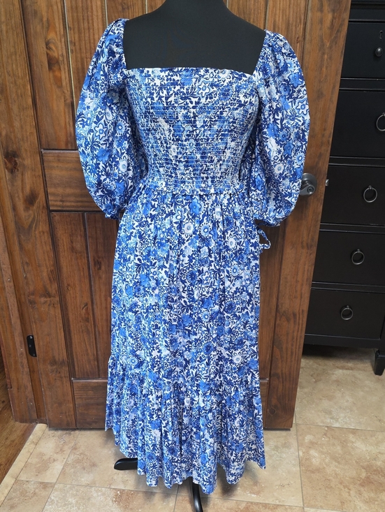 Cara Cara Dresses & Skirts - Cara Cara Blue Floral Smocked Midi Dress - Size XS